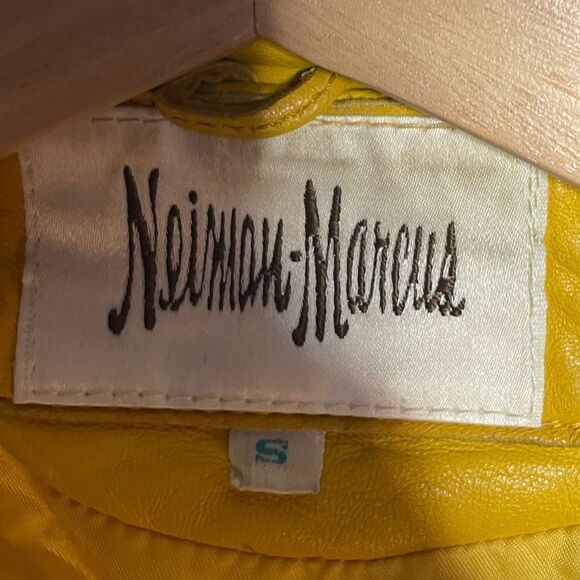 Neiman Marcus Mustard Yellow Leather Jacket Small - Picture 5 of 7